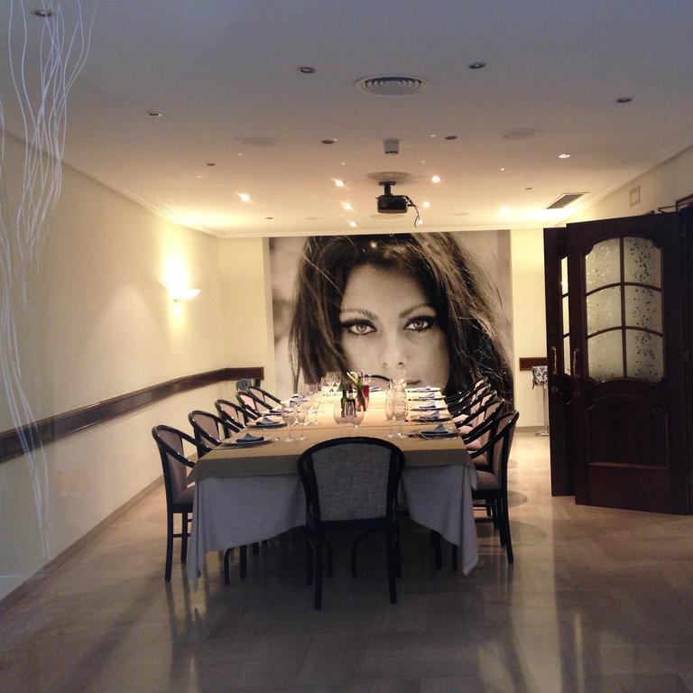 Hotel Manel Морторель Экстерьер фото