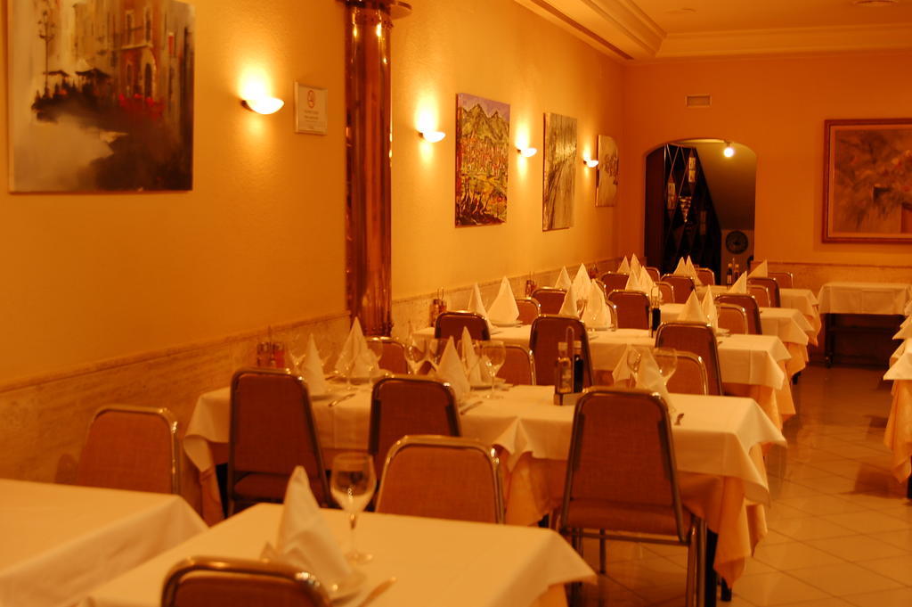 Hotel Manel Морторель Экстерьер фото